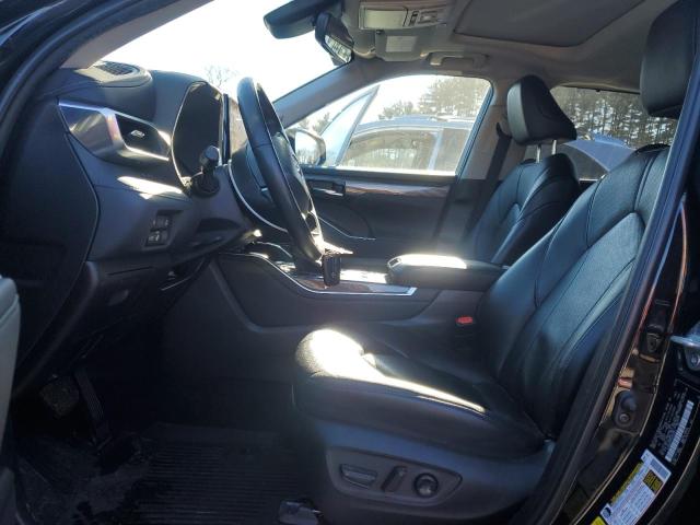 Photo 7 from auction – 2023 TOYOTA HIGHLANDER with VIN 5TDXBRCH1PS576573