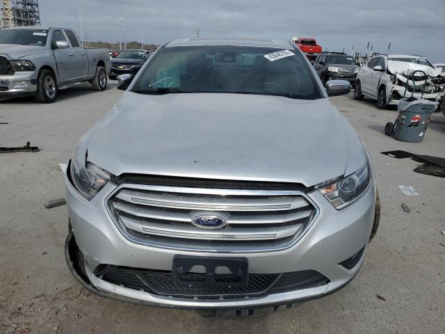 Photo 5 from auction – 2018 FORD TAURUS LIM with VIN 1FAHP2F80JG128387