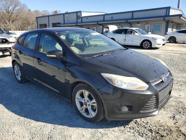 Zdjęcie 4 z aukcji – 2014 FORD FOCUS SE z VIN 1FADP3K2XEL447363