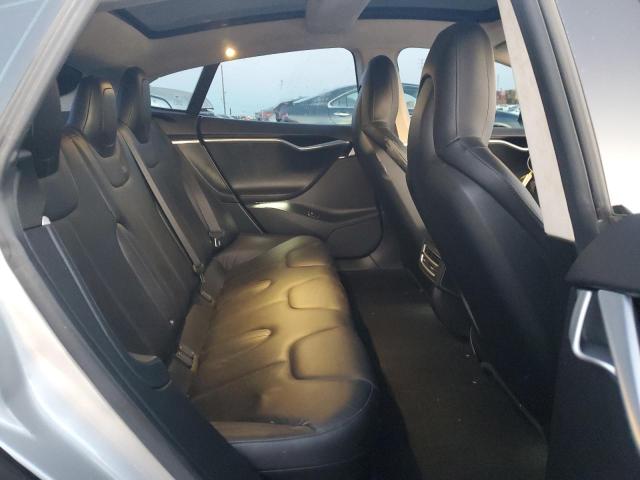 Снимка 10 от търг – 2015 TESLA MODEL S 85 с VIN 5YJSA1H15FFP78572