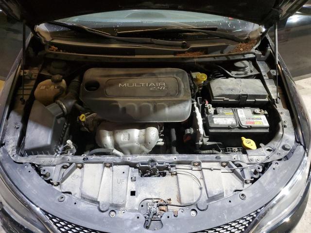 Photo 11 from auction – 2016 CHRYSLER 200 LIMITE with VIN 1C3CCCAB7GN103052