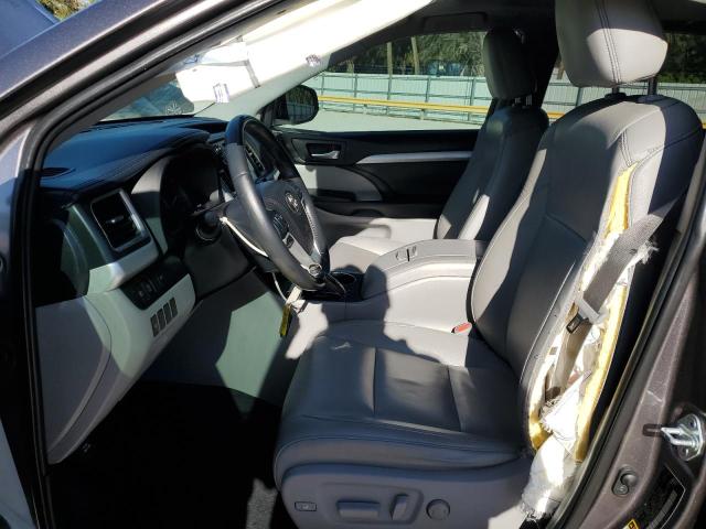 Photo 7 from auction – 2019 TOYOTA HIGHLANDER with VIN 5TDKZRFH7KS558489