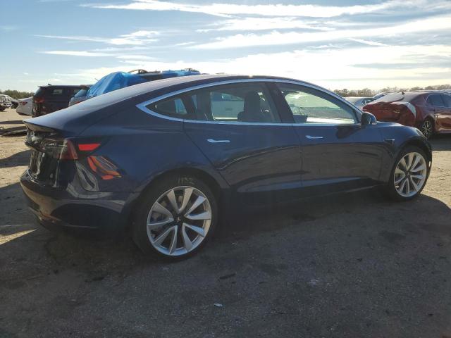 Photo 3 from auction – 2018 TESLA MODEL 3 with VIN 5YJ3E1EA0JF164504