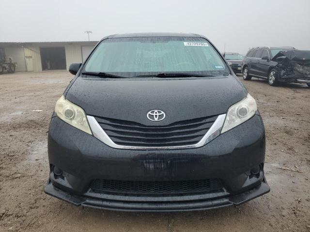 Photo 5 from auction – 2013 TOYOTA SIENNA LE with VIN 5TDKK3DC1DS305048