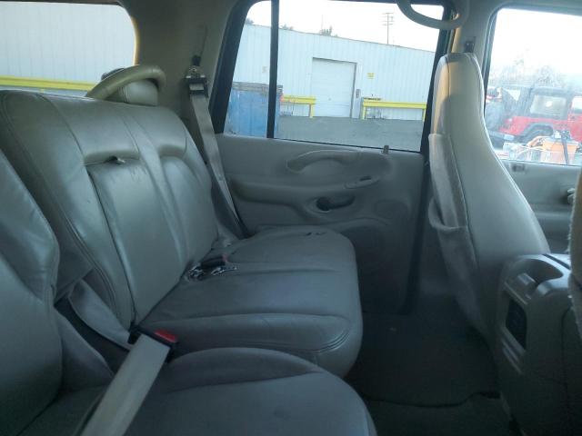 Photo 11 from auction – 2000 FORD EXPEDITION with VIN 1FMRU1666YLA59489