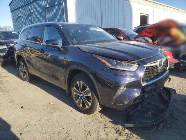 Photo 4 from auction – 2021 TOYOTA HIGHLANDER with VIN 5TDGZRBH6MS101025