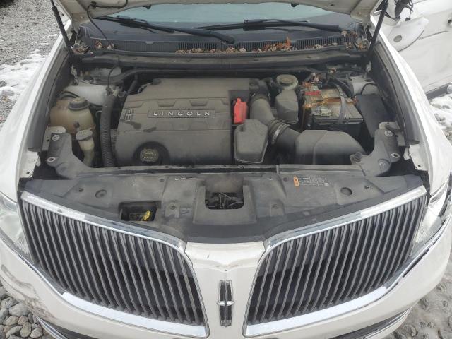 Photo 12 from auction – 2016 LINCOLN MKT with VIN 2LMHJ5NK0GBL02369