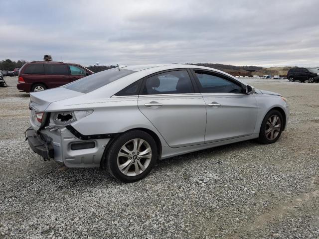 Photo 3 from auction – 2011 HYUNDAI SONATA SE with VIN 5NPEC4AC0BH224386