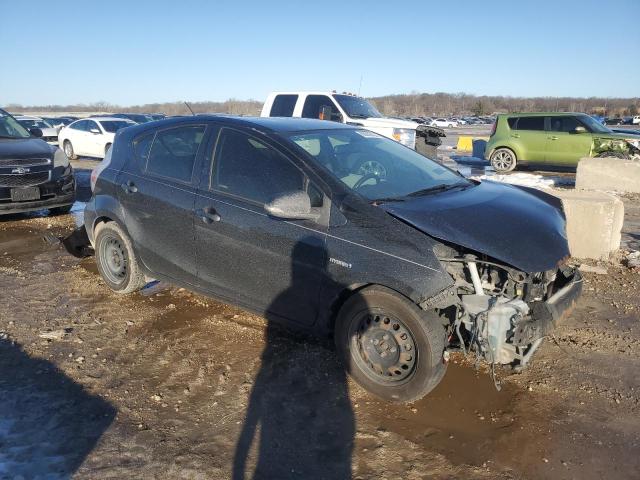 Photo 4 from auction – 2013 TOYOTA PRIUS C with VIN JTDKDTB30D1042948