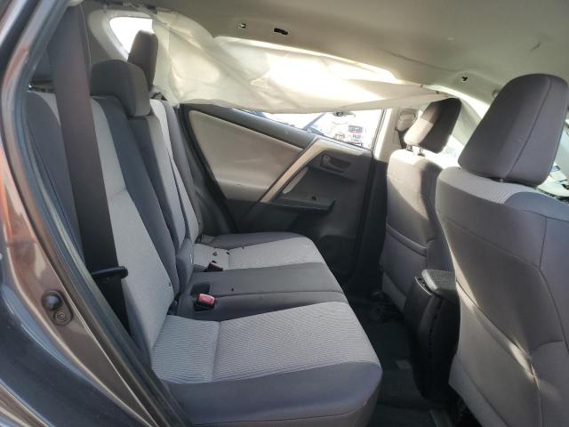 Photo 11 from auction – 2015 TOYOTA RAV4 LE with VIN 2T3ZFREV7FW199843