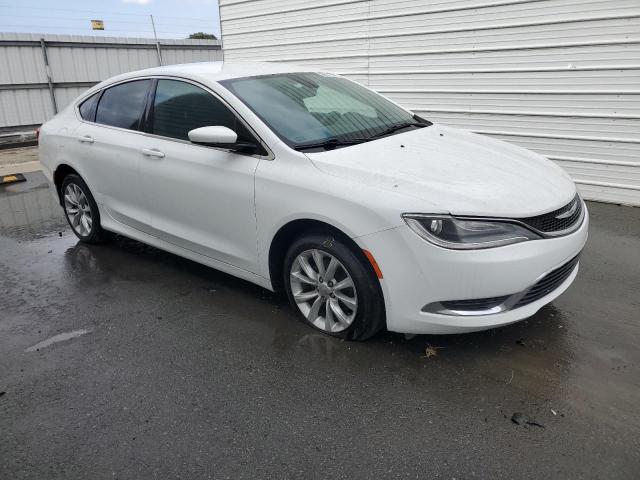 Photo 4 from auction – 2015 CHRYSLER 200 LIMITE with VIN 1C3CCCABXFN570352