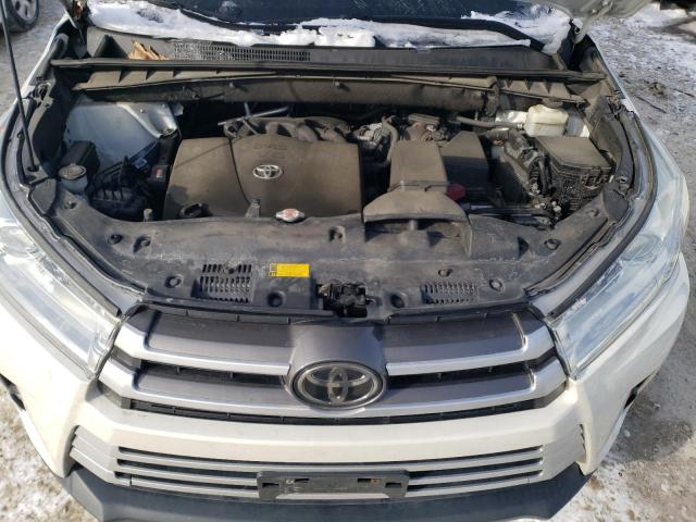 Photo 12 from auction – 2018 TOYOTA HIGHLANDER with VIN 5TDJZRFH3JS523104