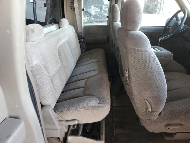 Photo 10 from auction – 1998 CHEVROLET GMT-400 C1 with VIN 1GCEC19M8WR152041