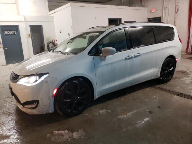 CHRYSLER PACIFICA T 2019 with VIN 2C4RC1EG7KR525835 - Photo from auction