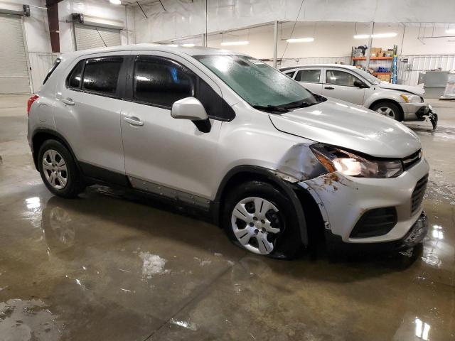 Photo 4 from auction – 2017 CHEVROLET TRAX LS with VIN 3GNCJKSBXHL289799