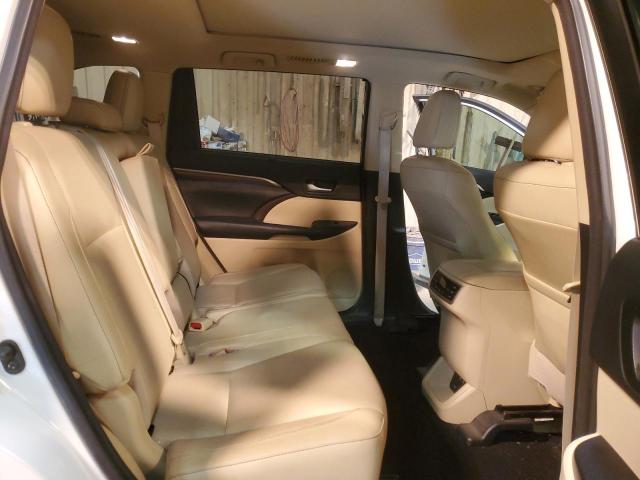 Photo 11 from auction – 2017 TOYOTA HIGHLANDER with VIN 5TDYZRFH9HS217789