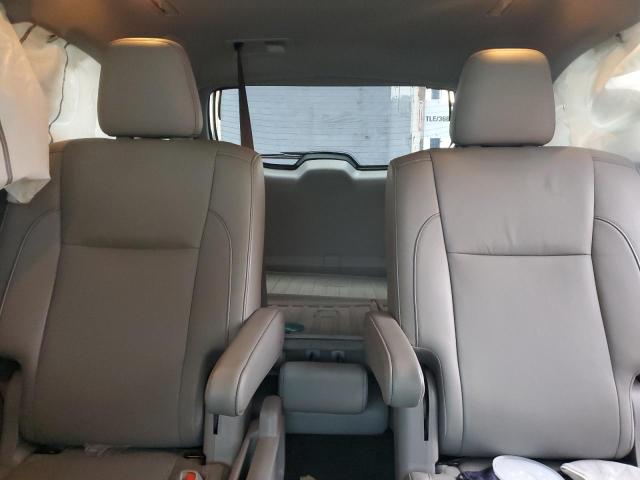 Photo 10 from auction – 2018 TOYOTA HIGHLANDER with VIN 5TDKZRFH5JS527210