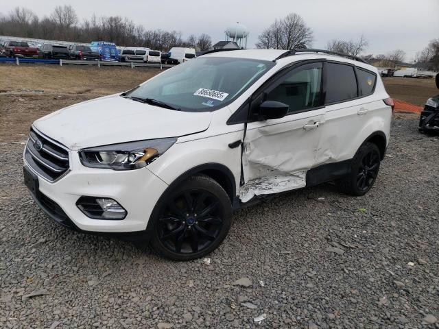 FORD ESCAPE SE 2019 with VIN 1FMCU9GD7KUC18944 - Photo from auction