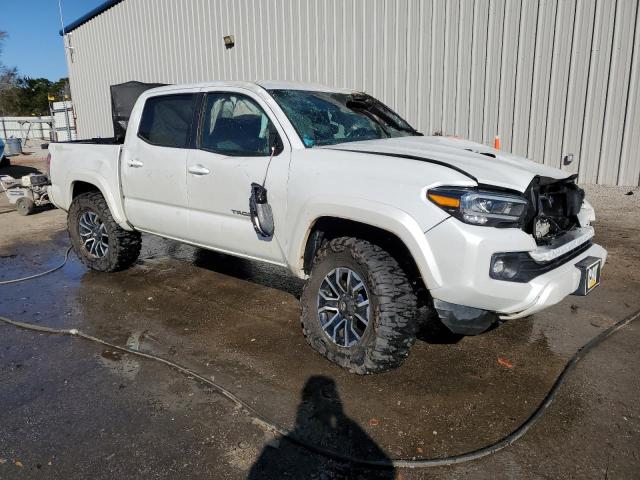 Photo 4 from auction – 2022 TOYOTA TACOMA DOU with VIN 3TYAZ5CN5NT021658