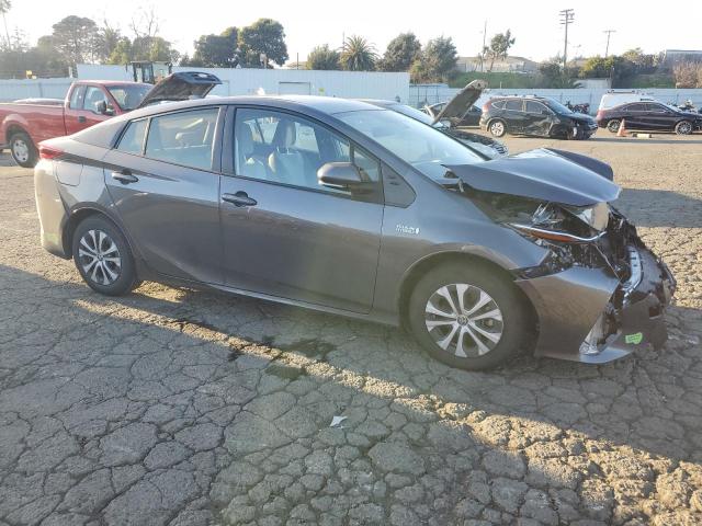 Photo 4 from auction – 2022 TOYOTA PRIUS PRIM with VIN JTDKAMFP2N3223910