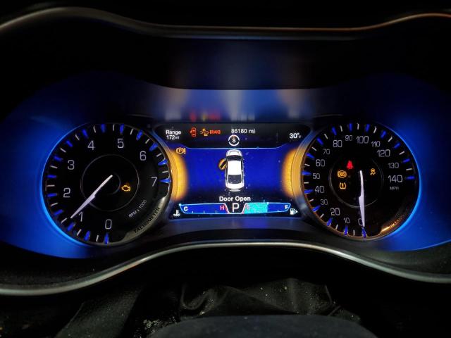 Photo 9 from auction – 2015 CHRYSLER 200 C with VIN 1C3CCCCG5FN561700