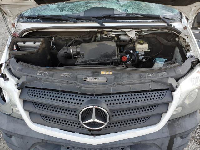 Photo 11 from auction – 2017 MERCEDES-BENZ SPRINTER 2 with VIN WD3PE7CDXHP517021