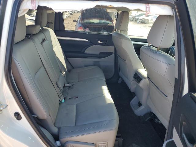 Photo 11 from auction – 2015 TOYOTA HIGHLANDER with VIN 5TDJKRFH3FS132336