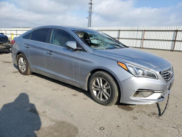 Photo 4 from auction – 2016 HYUNDAI SONATA SE with VIN 5NPE24AF5GH316856