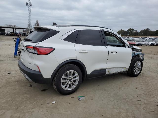 Photo 3 from auction – 2020 FORD ESCAPE SE with VIN 1FMCU0G65LUC12784