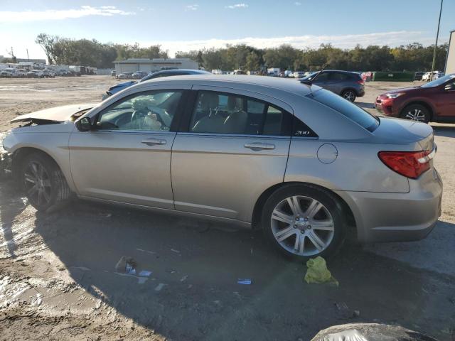 Photo 2 from auction – 2013 CHRYSLER 200 TOURIN with VIN 1C3CCBBB0DN594908