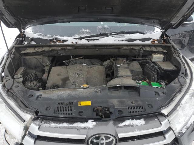 Photo 12 from auction – 2017 TOYOTA HIGHLANDER with VIN 5TDJZRFH1HS357384