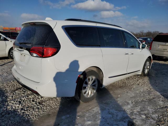 Photo 3 from auction – 2017 CHRYSLER PACIFICA T with VIN 2C4RC1BG3HR702863