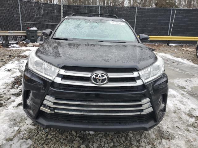 Photo 5 from auction – 2018 TOYOTA HIGHLANDER with VIN 5TDJZRFH4JS525816