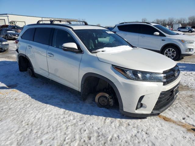 Photo 4 from auction – 2019 TOYOTA HIGHLANDER with VIN 5TDJZRFH5KS617289