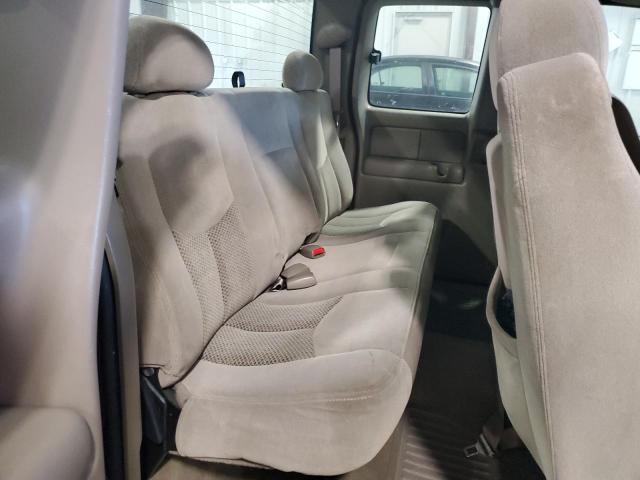 Photo 10 from auction – 2004 CHEVROLET SILVERADO with VIN 2GCEC19V441164413