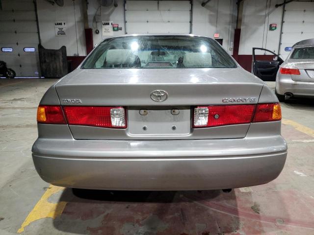 Photo 6 from auction – 2001 TOYOTA CAMRY CE with VIN 4T1BG22K11U083779