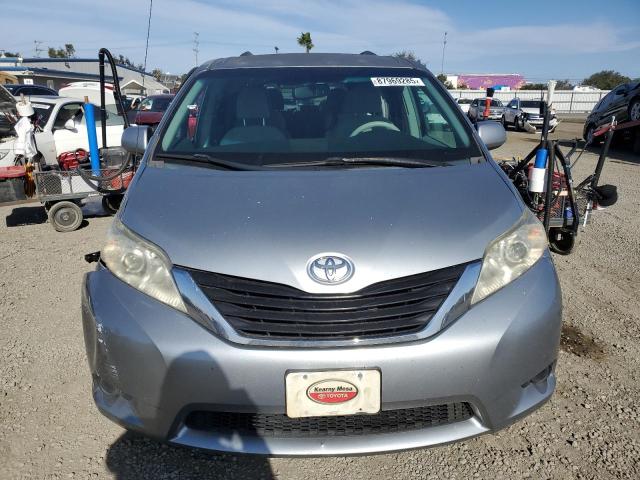 Photo 5 from auction – 2011 TOYOTA SIENNA LE with VIN 5TDKK3DC7BS045767