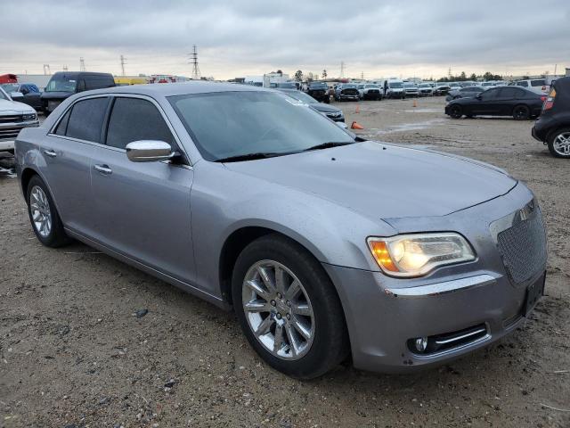 Photo 4 from auction – 2014 CHRYSLER 300C with VIN 2C3CCAET3EH118211