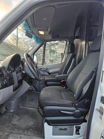 Photo 5 from auction – 2017 MERCEDES-BENZ SPRINTER 2 with VIN WD3PE7CD6HP527819
