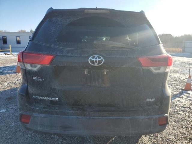 Photo 6 from auction – 2018 TOYOTA HIGHLANDER with VIN 5TDKZRFH2JS544384