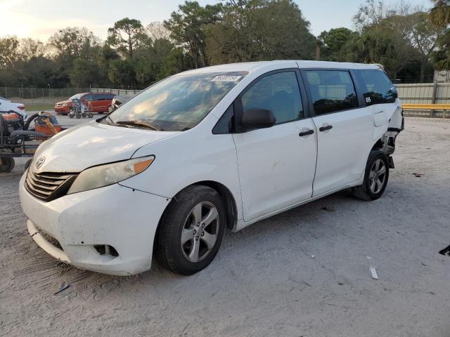 TOYOTA SIENNA 2015 with VIN 5TDZK3DC8FS600746 - Photo from auction
