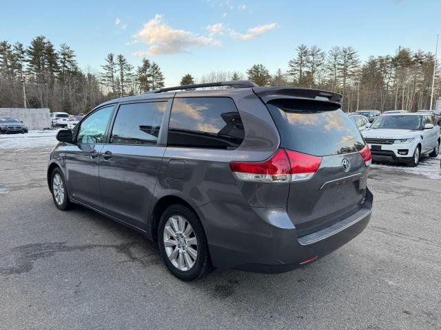 Photo 3 from auction – 2011 TOYOTA SIENNA XLE with VIN 5TDDK3DC8BS002466