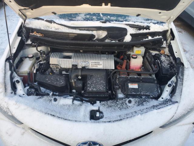 Photo 11 from auction – 2015 TOYOTA PRIUS V with VIN JTDZN3EU8FJ037872