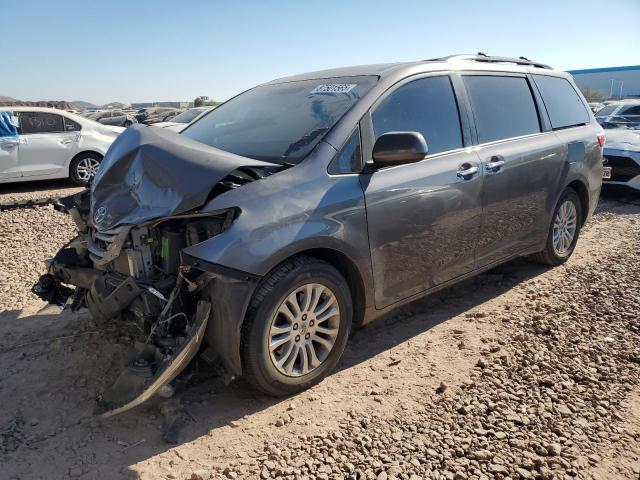 TOYOTA SIENNA XLE 2015 with VIN 5TDYK3DC6FS628900 - Photo from auction