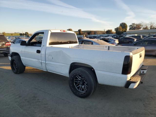 Photo 2 from auction – 2005 CHEVROLET SILVERADO with VIN 1GCEC14T55Z338021