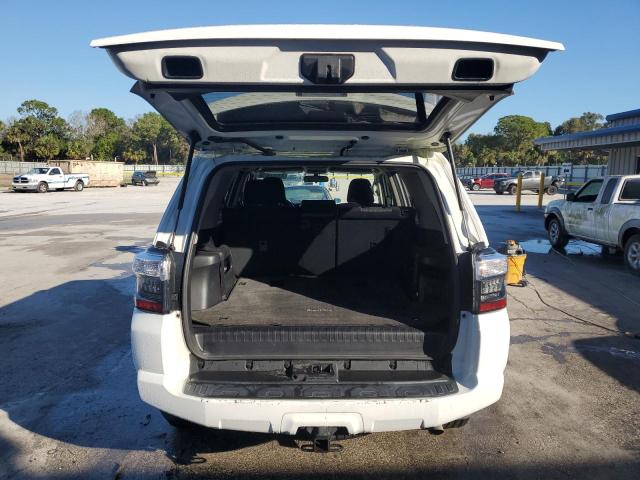 Photo 6 from auction – 2016 TOYOTA 4RUNNER SR with VIN JTEZU5JRXG5122329