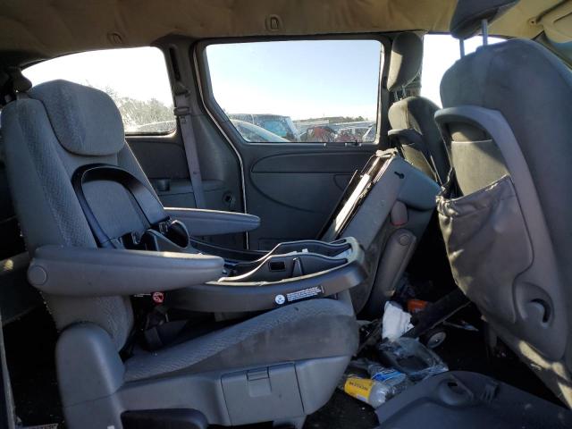 Photo 11 from auction – 2005 CHRYSLER TOWN & COU with VIN 2C4GP44R45R171504