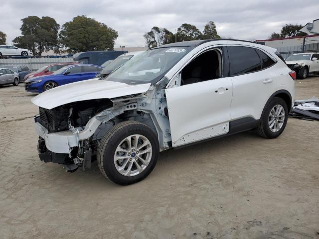 FORD ESCAPE SE 2020 with VIN 1FMCU0G65LUC12784 - Photo from auction