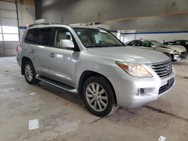 Photo 4 from auction – 2010 LEXUS LX 570 with VIN JTJHY7AXXA4039573