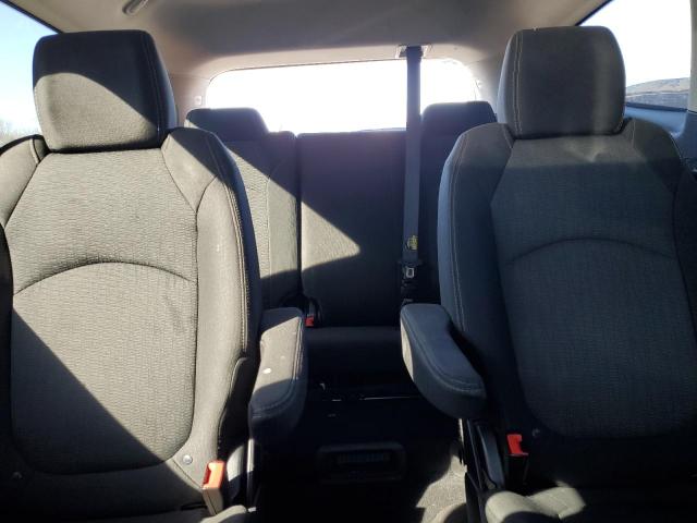 Photo 10 from auction – 2017 CHEVROLET TRAVERSE L with VIN 1GNKRGKD6HJ307483